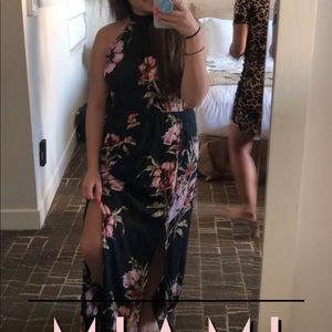 Around the neck dress